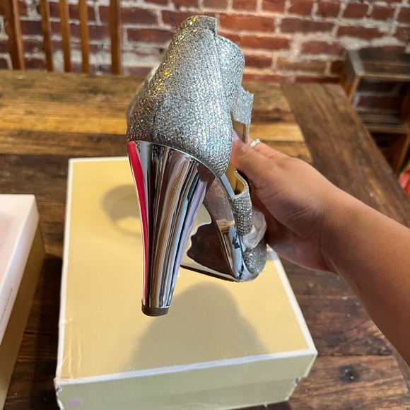 Michael Kors Berkeley T-Strap Heels - Picture 7 of 10